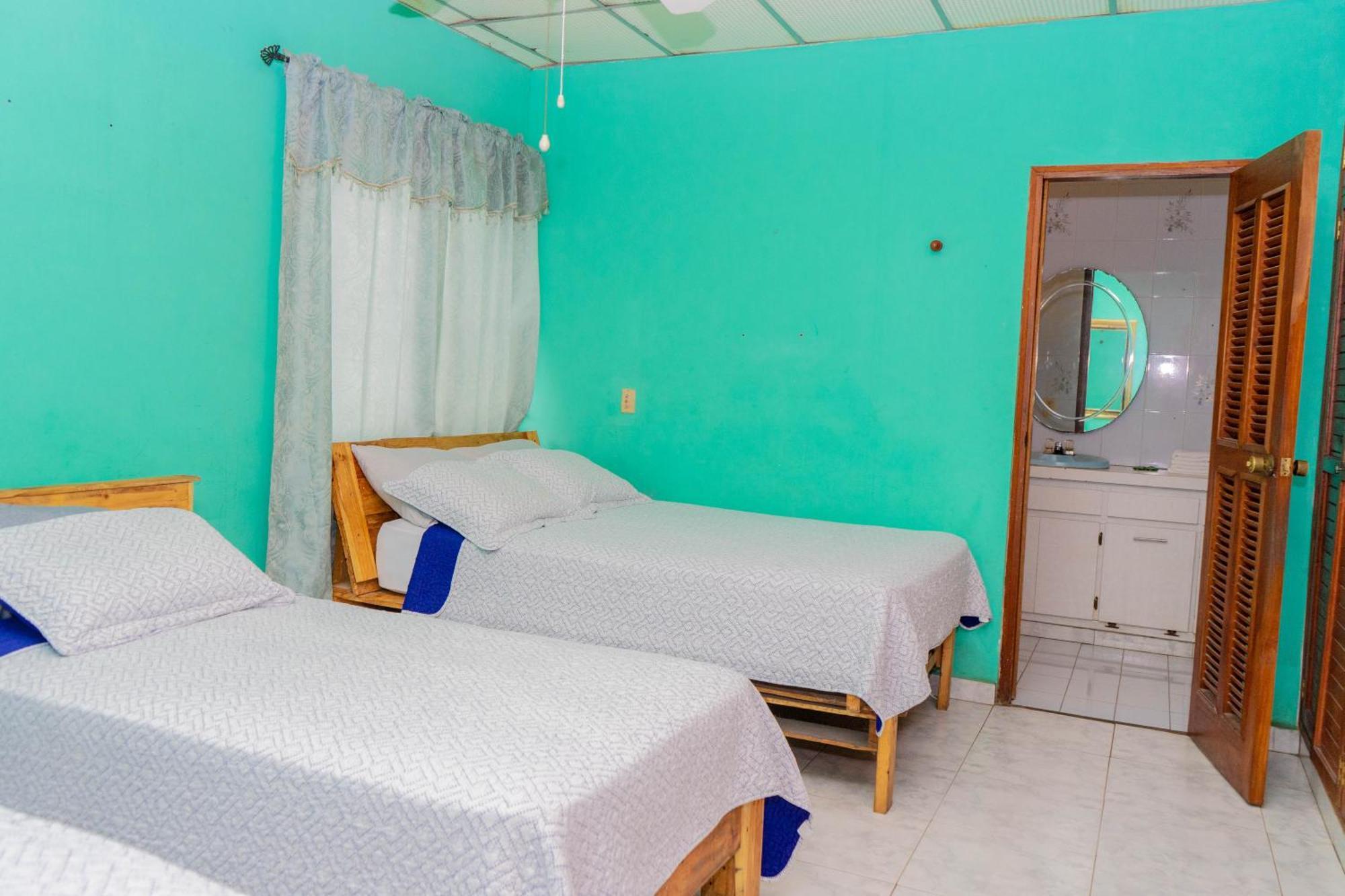 Hostal Familiar Argenal - David Exteriér fotografie